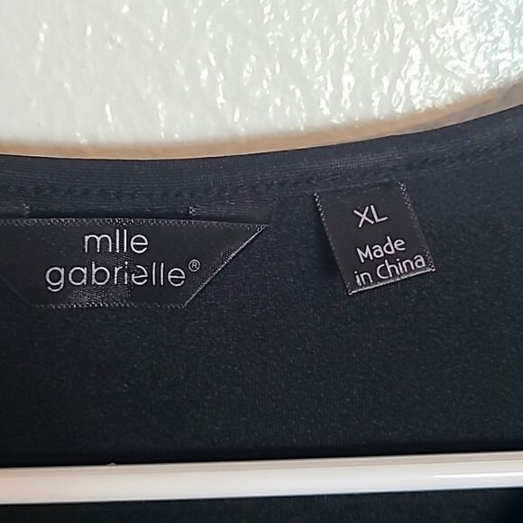 Mlle Gabrielle Black & White Print Dress with Zipper Neckline, Size XL - Picture 8 of 9